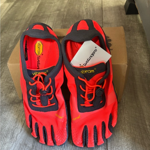 Vibram five finger KSO EVO size 38 - Picture 1 of 5